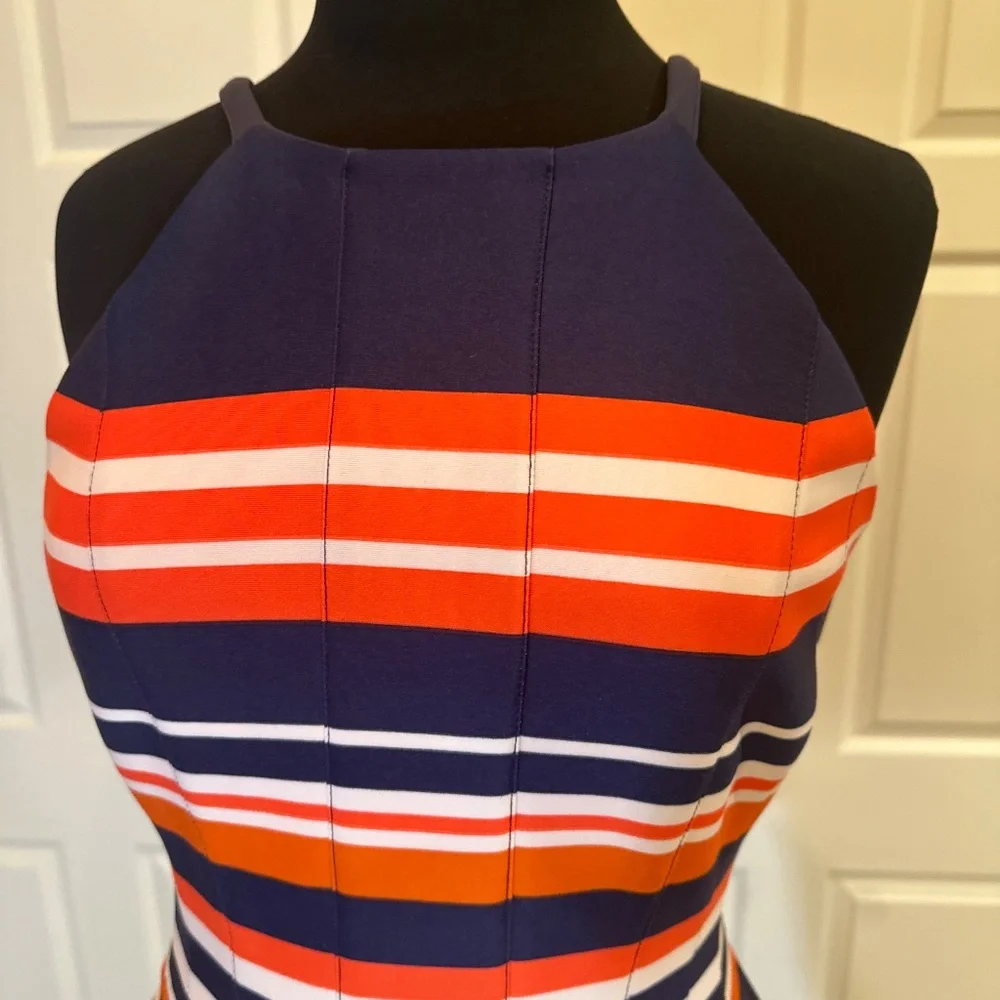 Dress - Picture 2 of 14